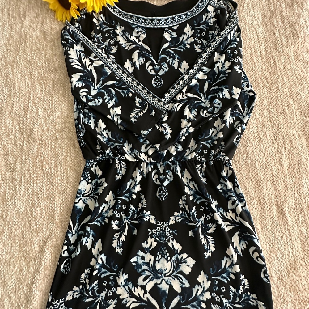 WHBM NWOT Multi-Colored Cold Shoulder Dress. Stunning! - Picture 10 of 15